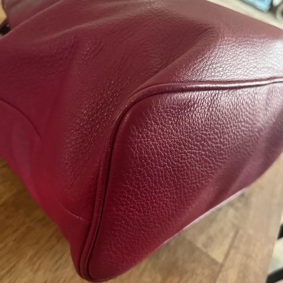 Michael Kors Jules Drawstring Large Handbag adjustable Strap Dark Pink Leather - Picture 8 of 16